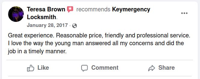 Locksmith Shreveport technician at work