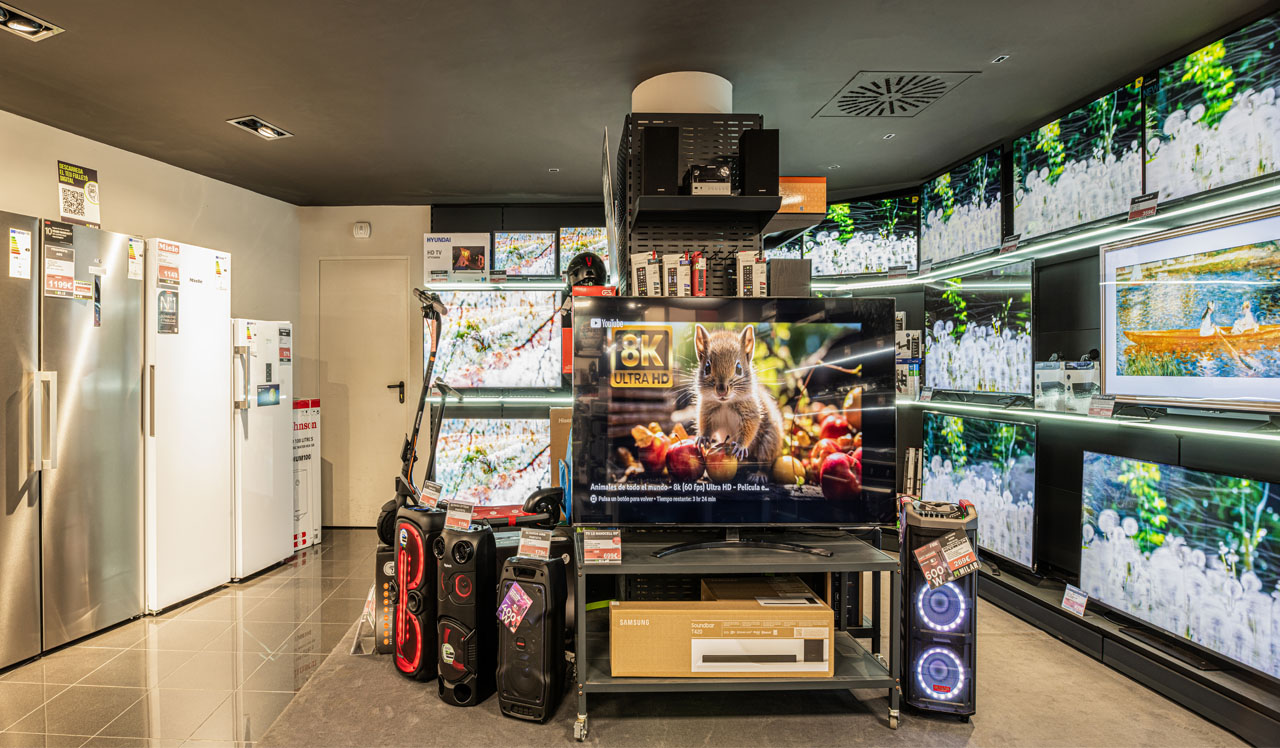Sala d'oci amb instal·lació AV