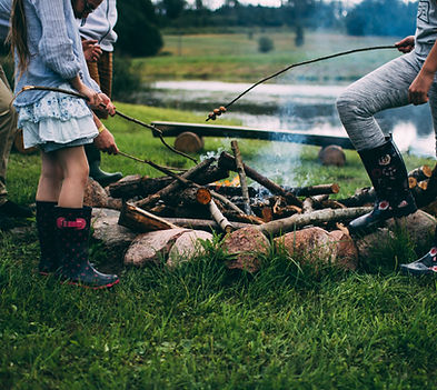 Lagerfeuer im Wildniscamp