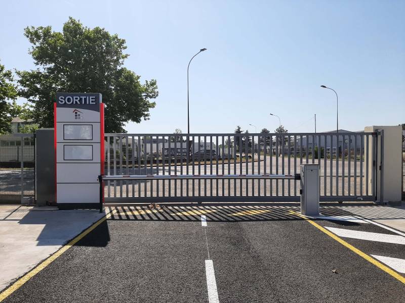 Installation barrière automatique